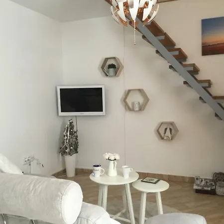 Judia Apartment *